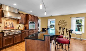 101 River Ct, Belmar, NJ 07719