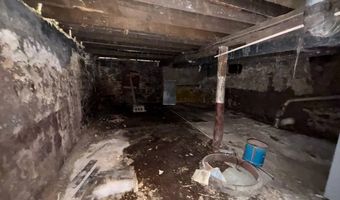 2520 W CHESTNUT Ave, Altoona, PA 16601