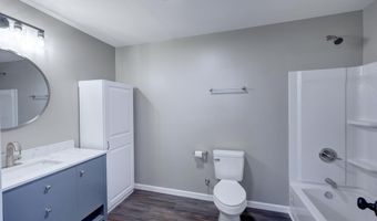 1320 N 9th St, Arkansas City, KS 67005