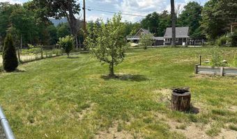 37 Camp Loop Rd, Bartlett, NH 03812