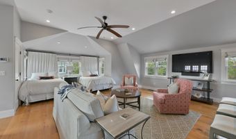 22 Kent Rd, Barnstable, MA 02630