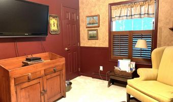 46 Club House Ln 9, Auburn, ME 04210