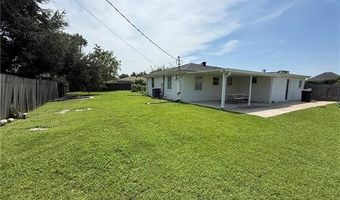 225 NUTRIA Dr, Arabi, LA 70032
