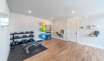 830 NE Heights Ln, Bentonville, AR 72712