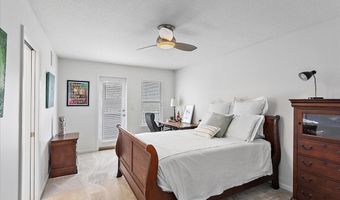 53 OCEANSIDE Dr, Atlantic Beach, FL 32233
