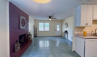 5703 Old River Rd, Baker, FL 32531