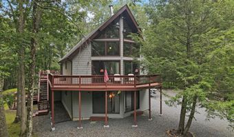 11 Carmen Gln, Albrightsville, PA 18210