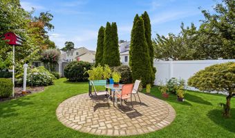 1432 Mizzen Ave, Beachwood, NJ 08722