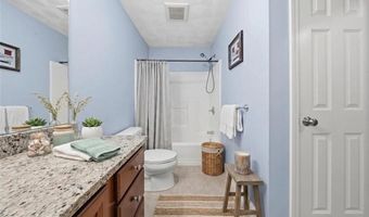 15 Saw Mill Dr 307, North Kingstown, RI 02852