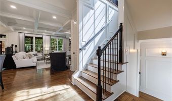 9018 Riverbend Mnr, Alpharetta, GA 30022