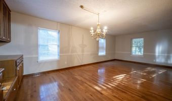 1690 Fairway Dr, Batesville, AR 72501