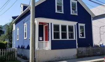 19 Stockholm St, Newport, RI 02840
