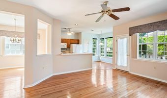 17 Breeze Ter, Barnegat, NJ 08005