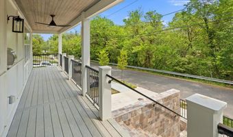 2902 VISTA St NE, Washington, DC 20018