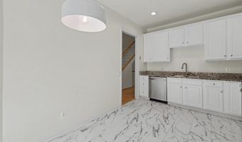 5438 SUMMER LEAF Ln, Alexandria, VA 22312