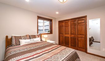 2111 Robins Nest SE, Alexandria, MN 56308