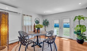 168 Leonardville Rd, Belford, NJ 07718