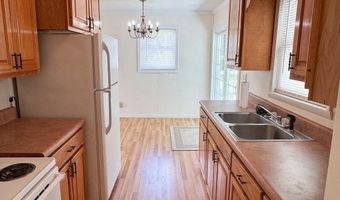 1161 Sweetgum Ln, Baxley, GA 31513