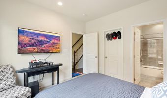 43008 PARIS GAP Sq, Ashburn, VA 20148