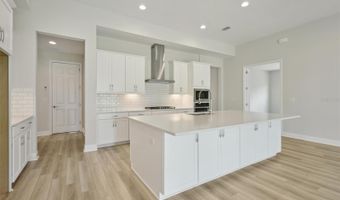 5178 EVERLONG Dr, Apollo Beach, FL 33572