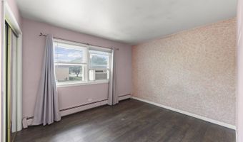 255 E OAK St 12, Addison, IL 60101