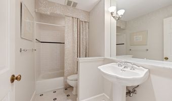 412 Beacon 6, Boston, MA 02115