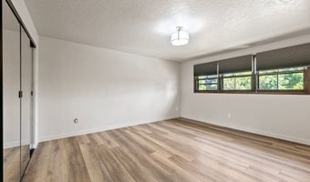 1114 LAKEWOOD Dr, Albany, OR 97321