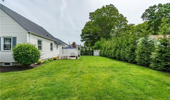 170 Pilgrim Pkwy, Warwick, RI 02888