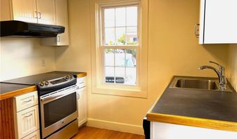 44 Phillips St 1L, North Kingstown, RI 02852