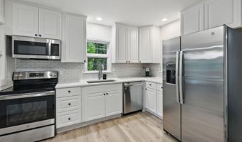 822 S COUNTY ROAD T, Amherst Junction, WI 54407