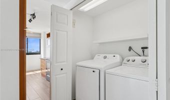 20185 E Country Club Dr 505, Aventura, FL 33180