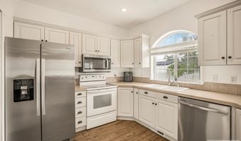 2320 Windsor Dr, Blackfoot, ID 83221