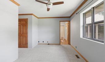 1426 E State Line Rd, Baxter Springs, KS 66713