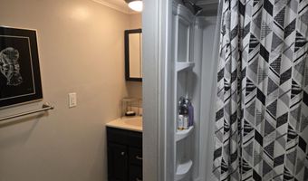 830 S Park Ave, Aurora, MO 65605