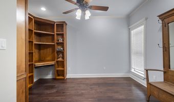 4051 Whitney Ln, Benton, AR 72019