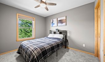 9352 67th St NW, Annandale, MN 55302