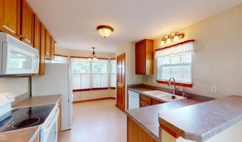 7427 Oak Knoll Dr, Indianapolis, IN 46217