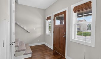 2706 Kingston Dr, Ames, IA 50010