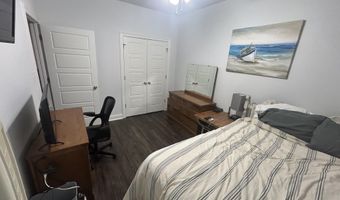 8157 Village Lake Ave, Baton Rouge, LA 70820