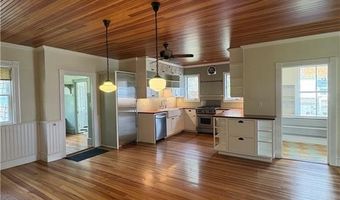 41 Walcott Ave, Jamestown, RI 02835