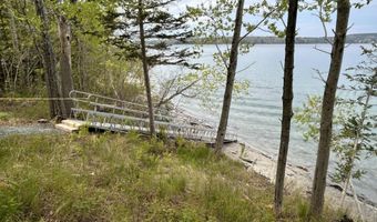26 Hummingbird Ln, Bar Harbor, ME 04609