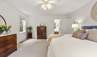 26 Overlook Dr, Acton, MA 01720