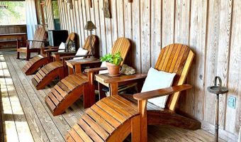 1651 Linden Rd, Apalachicola, FL 32320