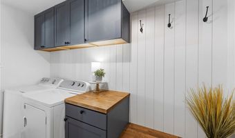 201 W Rhodes Ave, Aransas Pass, TX 78336