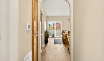 920 Mountain Meadows Cir, Ashland, OR 97520