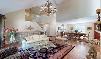 12 Lyndenwood Dr, Brookfield, CT 06804