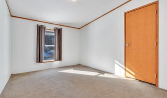 39 Leisure Dr, Alfred, ME 04002