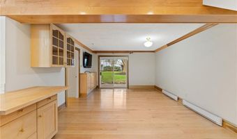 364 Bellevue Ave D3, Newport, RI 02840
