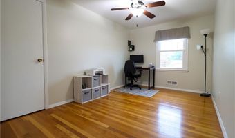 18 Meadowcrest Dr, Cumberland, RI 02864