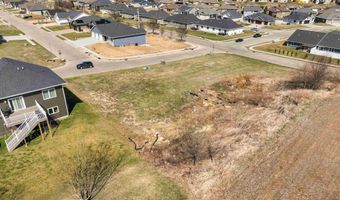 2135 Jo Ann Dr, Asbury, IA 52002